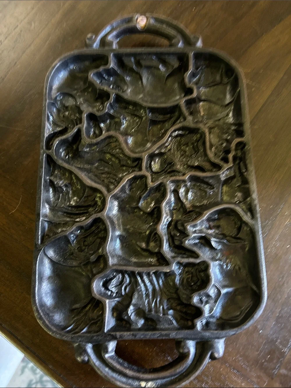 Cast Iron Animal-Shaped Cakelet Mold - Black